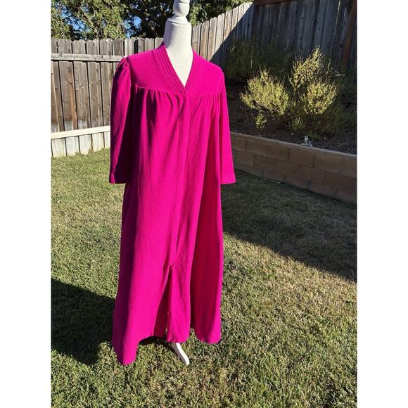 Vanity Fair Night Robe House Coat L Fuchsia Velour Snap Closure Granny Core - Picture 3 of 10